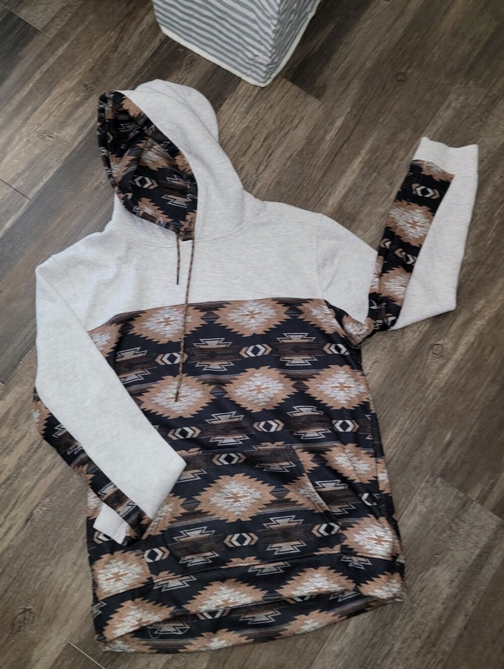 Men's Gray & Brown Patterned Pullover Hoodie
